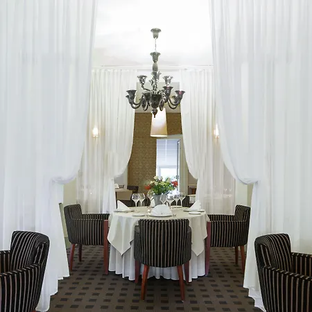Helvie 4* Вальс-ле-Бен